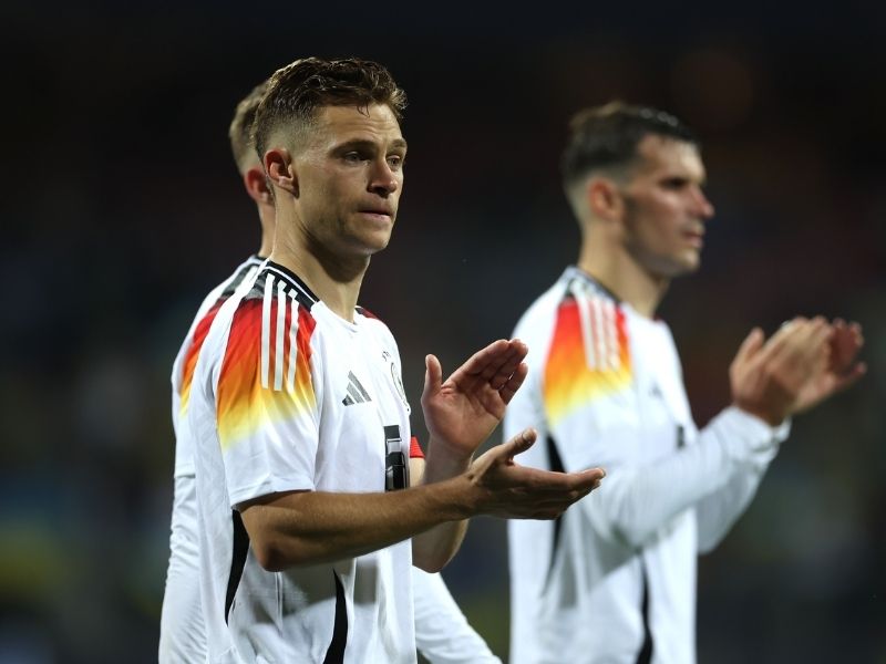 binh-luan-vien-sung-a-thong-1