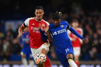 binh-luan-vien-sung-a-thong