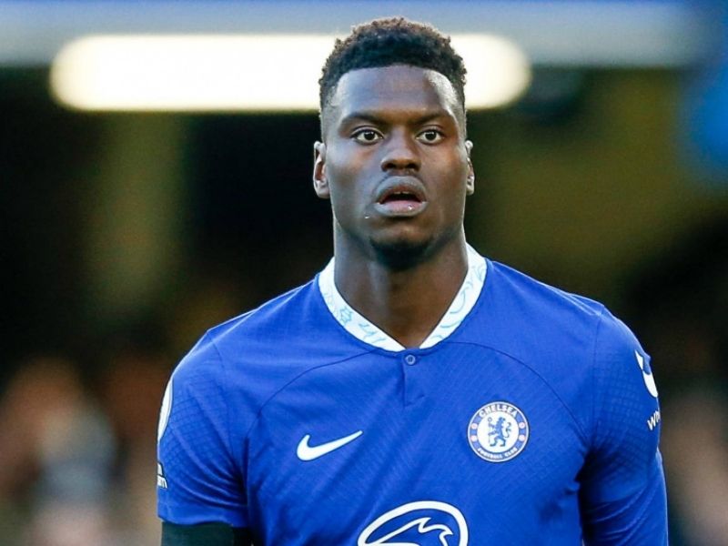 hau-ve-benoît-badiashile