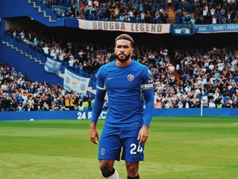 hau-ve-reece-james-1