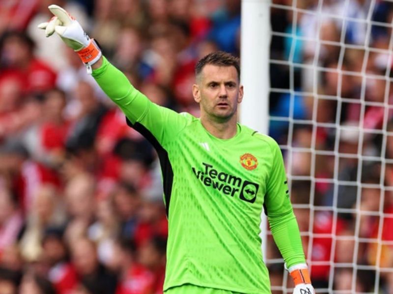 thu-mon-tom-heaton-2