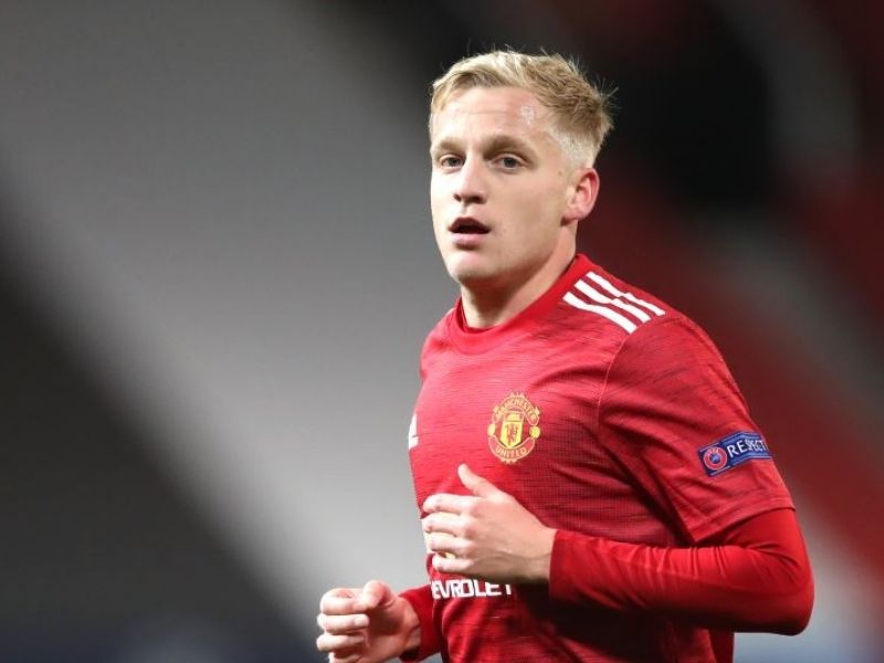 tien-ve-donny-van-de-beek-2