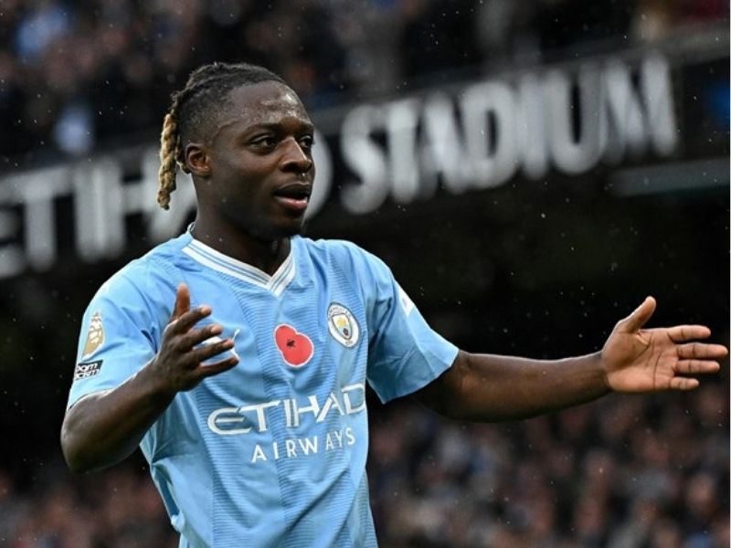 tien-ve-jeremy-doku-1